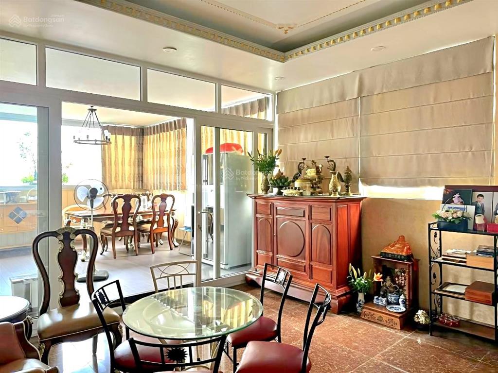 Tòa building tuyệt đẹp mặt phố nguyễn phúc lai giao cắt hoàng cầu và voi phục 120m2*9ttm*50tỷ