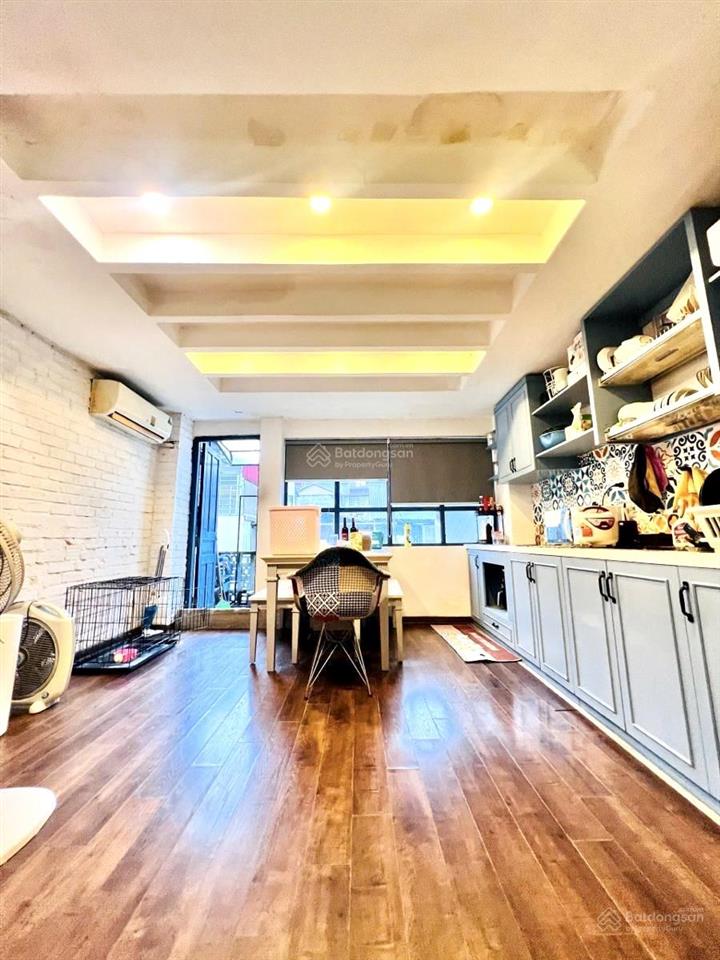 Siêu phẩm phân lô rẻ đẹp nhất khu vip hoàng cầu, 55m2 x 4 tầng phố nguyễn phúc lai chỉ 22 tỷ