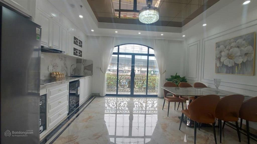 Nhà mới mặt phố đại la đẹp xuất sắc, nội thất đẳng cấp châu âu, không qh 40m2 x 7ttm chỉ 26,5 tỷ
