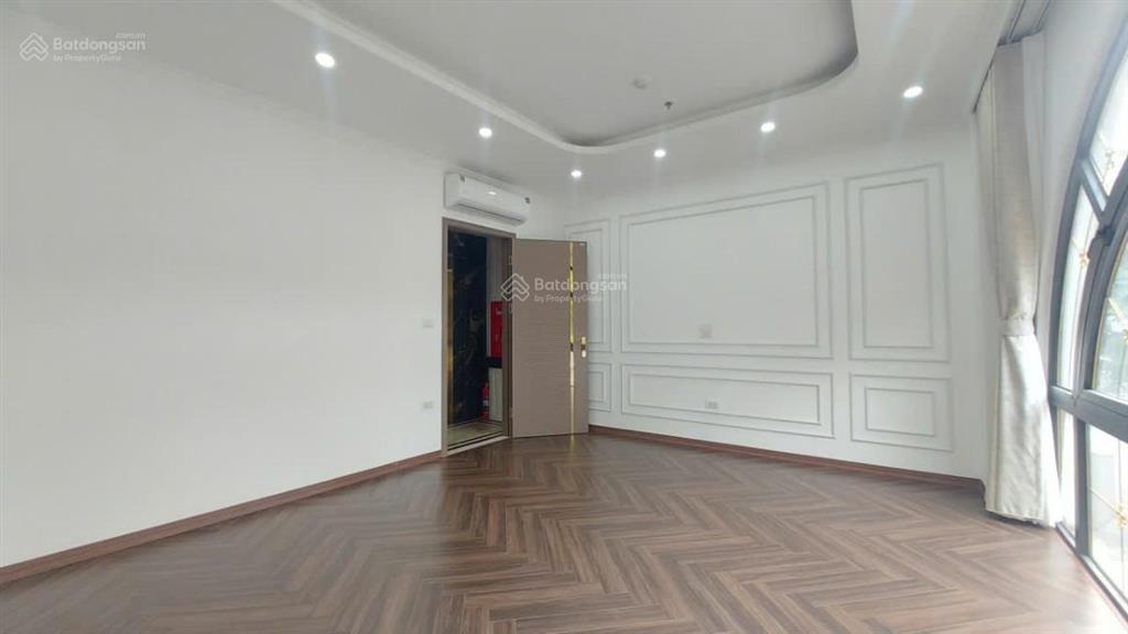Nhà mới mặt phố đại la đẹp xuất sắc, nội thất đẳng cấp châu âu, không qh 40m2 x 7ttm chỉ 26,5 tỷ