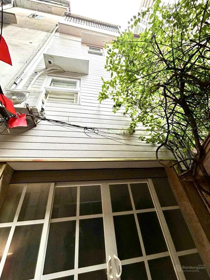 Tin được không! 6 tầng thang máy 30m ra phố phan phù tiên, đống đa 35m2 x 6 tầng chỉ 9,5 tỷ