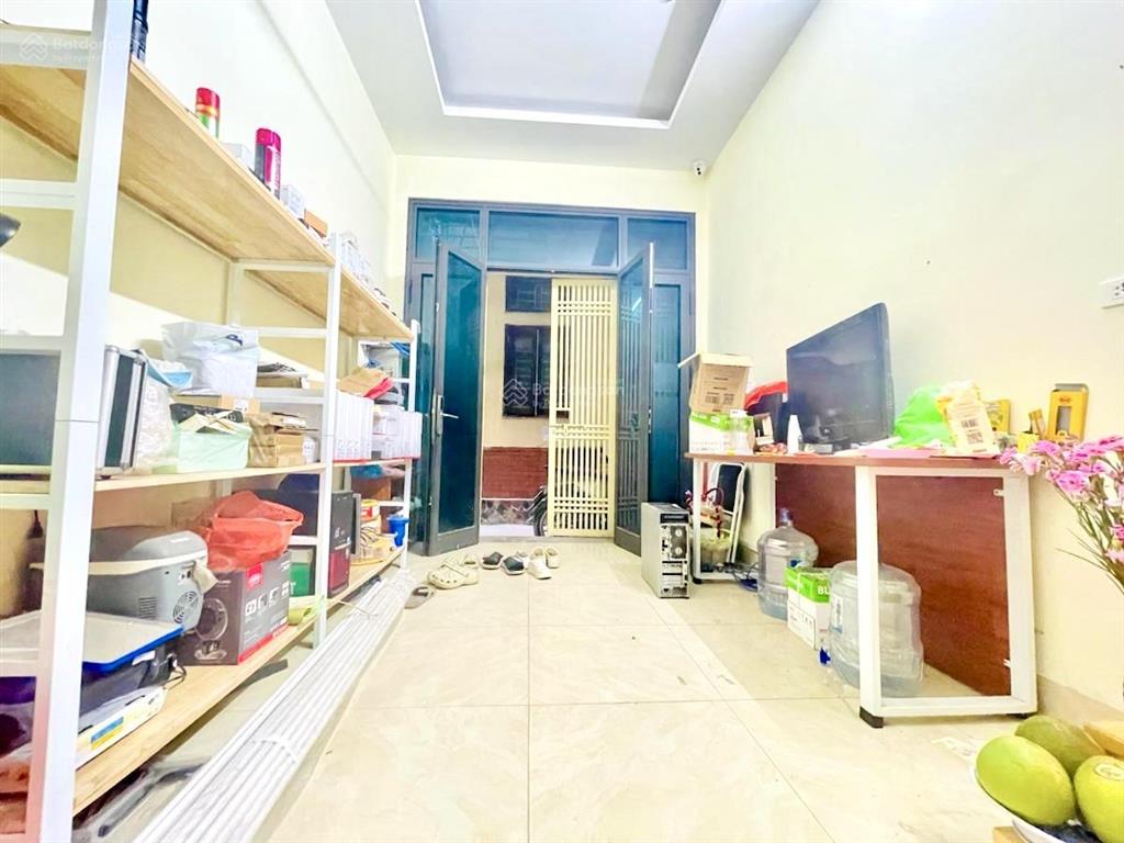 Siêu phẩm nhà phương mai trung tâm đống đa, 2 thoáng sát ô tô 30m2 x 6 tầng chỉ 7,3 tỷ