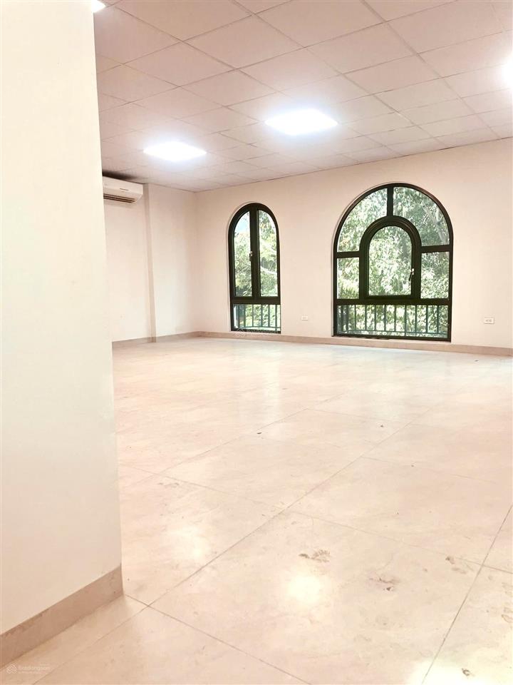 Cho thuê nguyên căn tòa nhà khu phân lô liền kề vĩnh phúc, ba đình 70m2*mt8m*4tầng giá 38tr/tháng