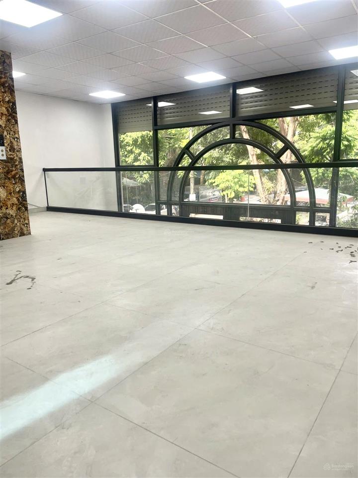 Cho thuê nguyên căn tòa nhà khu phân lô liền kề vĩnh phúc, ba đình 70m2*mt8m*4tầng giá 38tr/tháng