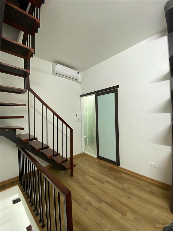 Cho thuê nhà trọ 5 tầng phố hoàng hoa thám, ba đình, nhà đẹp ở luôn, chỉ 10tr/tháng