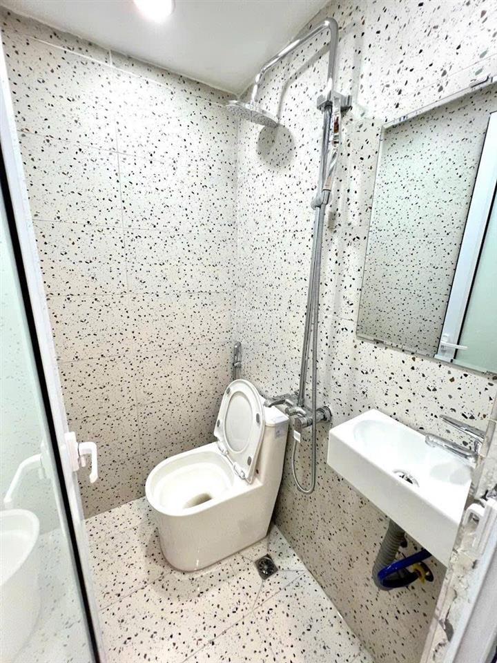 Cho thuê nhà trọ phố thọ lão, hai bà trưng, dtsd 50m2 nhà đẹp ở luôn giá 6,5tr/tháng