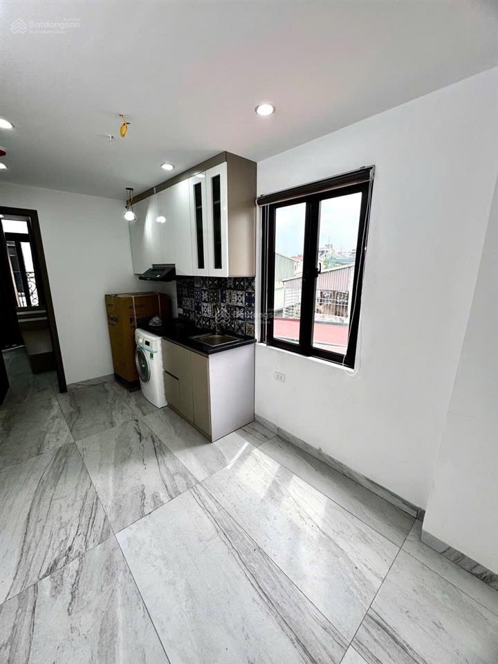 Cho thuê ccmn mới phố tây sơn full đồ 2 ngủ giá 9,5tr/tháng
