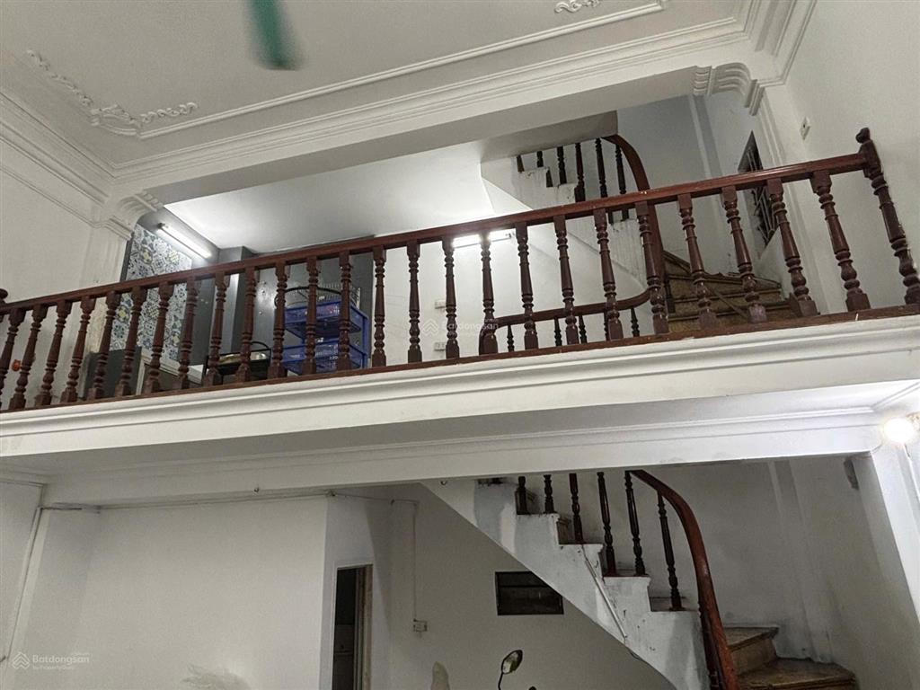 Cho thuê nhà trọ tầng 1,2 ngõ phố phương mai, vừa ở vừa kinh doanh chỉ 7tr/tháng.