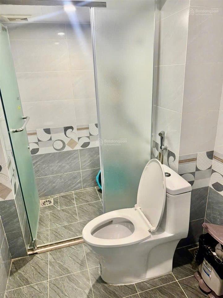 Cho thuê nhà trọ tầng 1 ngõ thịnh hào vừa ở vừa kinh doanh chỉ 10tr/tháng