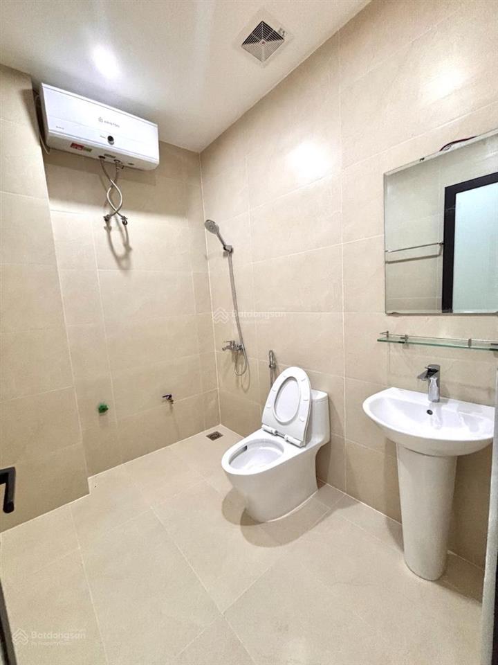 Hiếm có 1 căn 50m ra phố nguyên hồng, 2 thoáng, full nội thất 45m2 x 4 tầng chỉ 15 tỷ