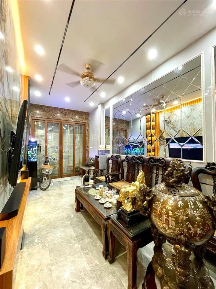 Hiếm có 1 căn 50m ra phố nguyên hồng, 2 thoáng, full nội thất 45m2 x 4 tầng chỉ 15 tỷ