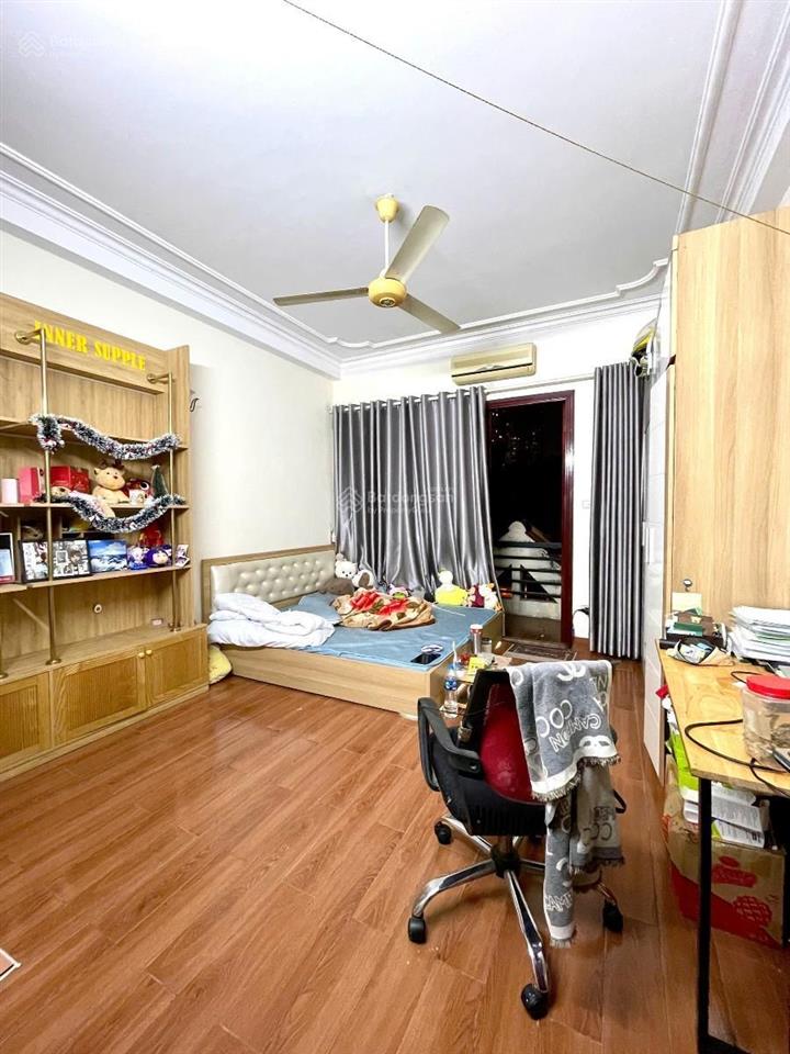 Bán nhà mặt hồ view hồ phố tây sơn, thái hà ô tô tránh, kinh doanh đỉnh 45m2 x 5 tầng nhỉnh 16 tỷ