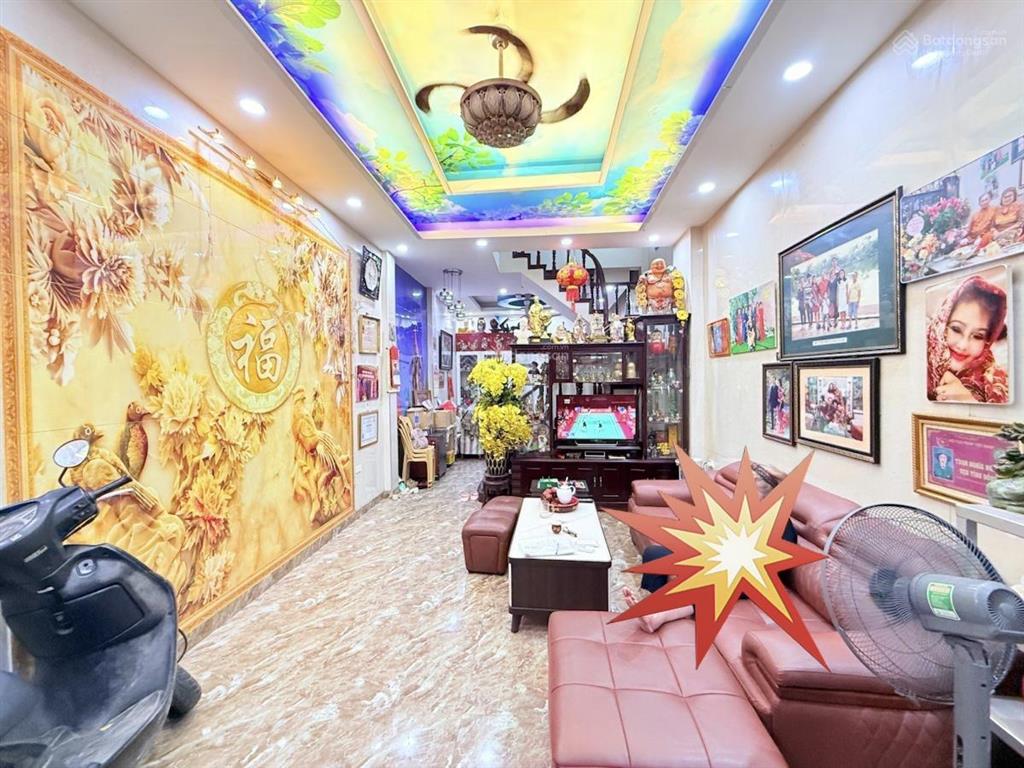 Bán gấp nhà dân xây cực đẹp 50m ra phố đội cấn ngõ thông, bagac tránh 50m2 x 5 tầng nhỉnh 14 tỷ