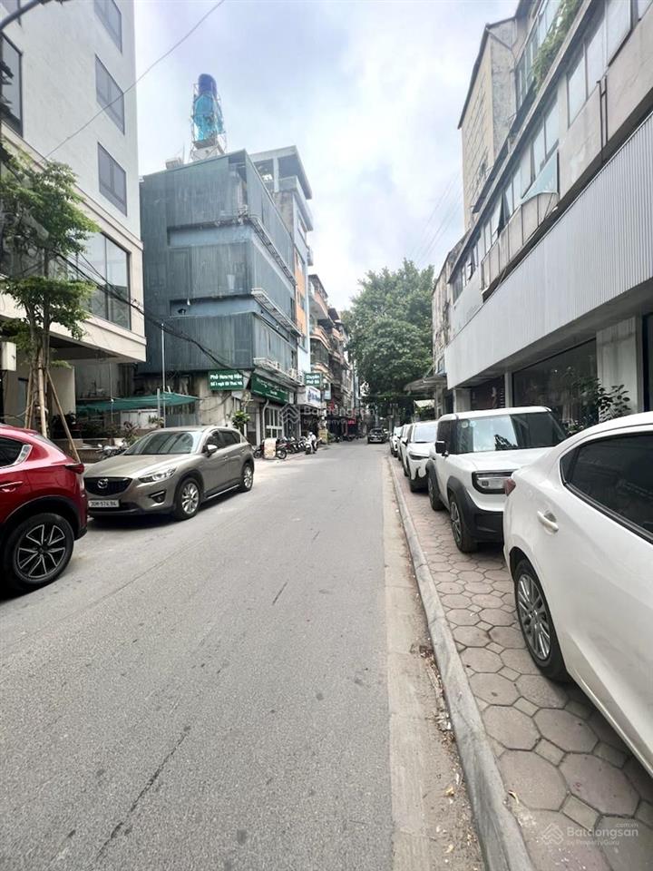 Bán nhà phân lô ngõ 131 thái hà, 2 mặt thoáng, ô tô đỗ cửa, 40m2 x 5 tầng chỉ 10 tỷ
