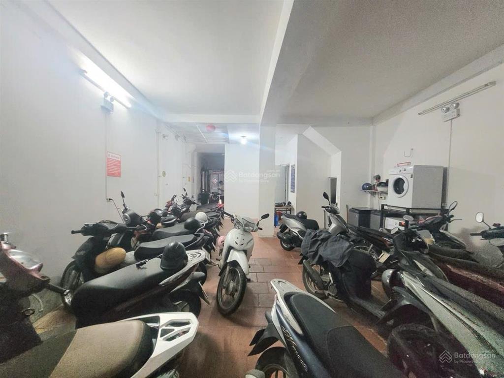 Bán gấp toà chdv ngõ oto nguyễn khánh toàn 105m2*mt8m*19pkk dt 1 tỷ/năm giá 25 tỷ