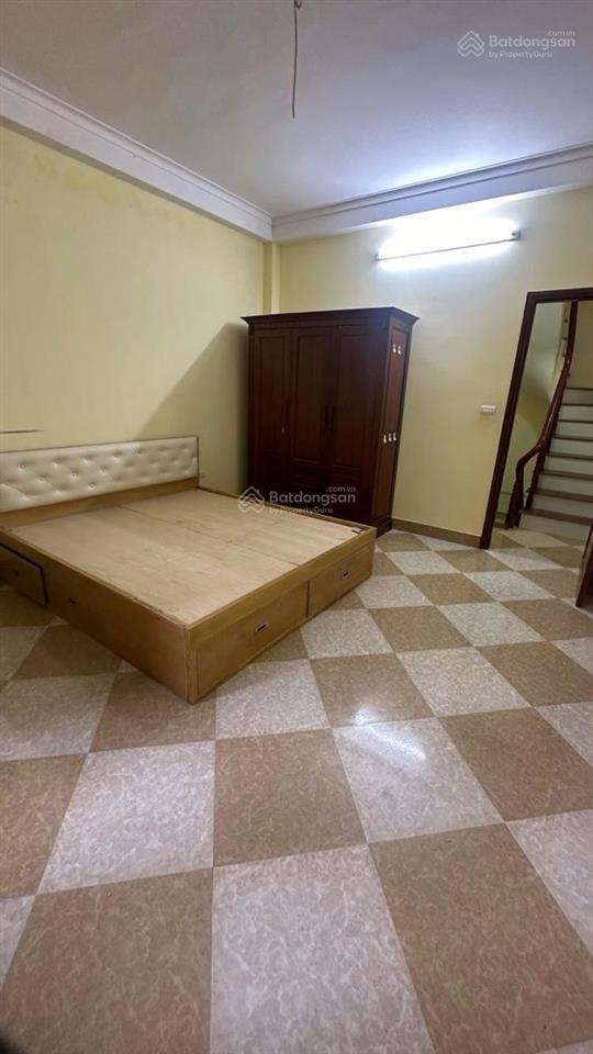 Bán gấp nhà ngõ 1 võ chí công sát phố, dân xây, sổ phân lô 30m2 x 5 tầng nhỉnh 7 tỷ