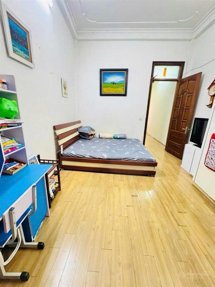 Phố vip ngõ 10 láng hạ sau tòa fortuna, 2 thoáng, gần phố, 35m2 x 5 tầng nhỉnh 7 tỷ