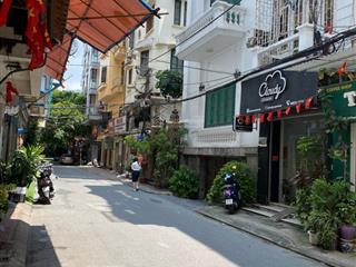 Hiếm có 1 căn phân lô bách khoa  lê thanh nghị 10m ra phố, ô tô vào nhà, 2 thoáng 55m2 chỉ 17,5 tỷ