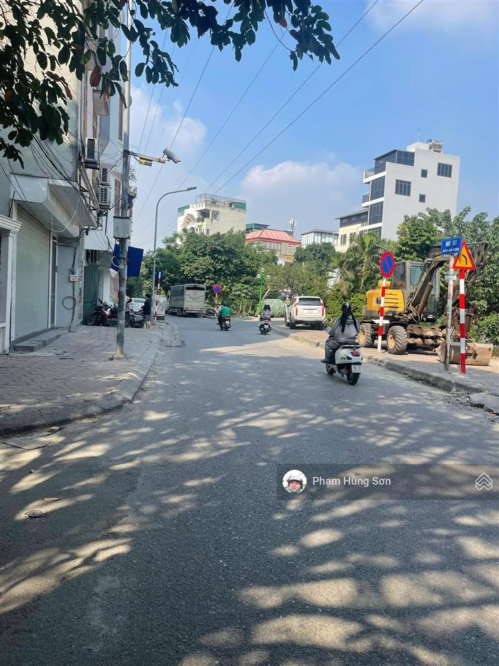Bán nhà riêng tại giáp bát hoàng mai ngõ rộng  gần oto 6,1 tỷ, 35m2, đẹp, nhiều tiện ích