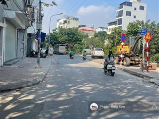 Bán nhà riêng tại giáp bát hoàng mai ngõ rộng gần oto 6,1 tỷ, 35m2, đẹp, nhiều tiện ích