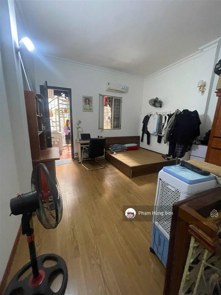 Bán nhà riêng tại giáp bát hoàng mai ngõ rộng  gần oto 6,1 tỷ, 35m2, đẹp, nhiều tiện ích