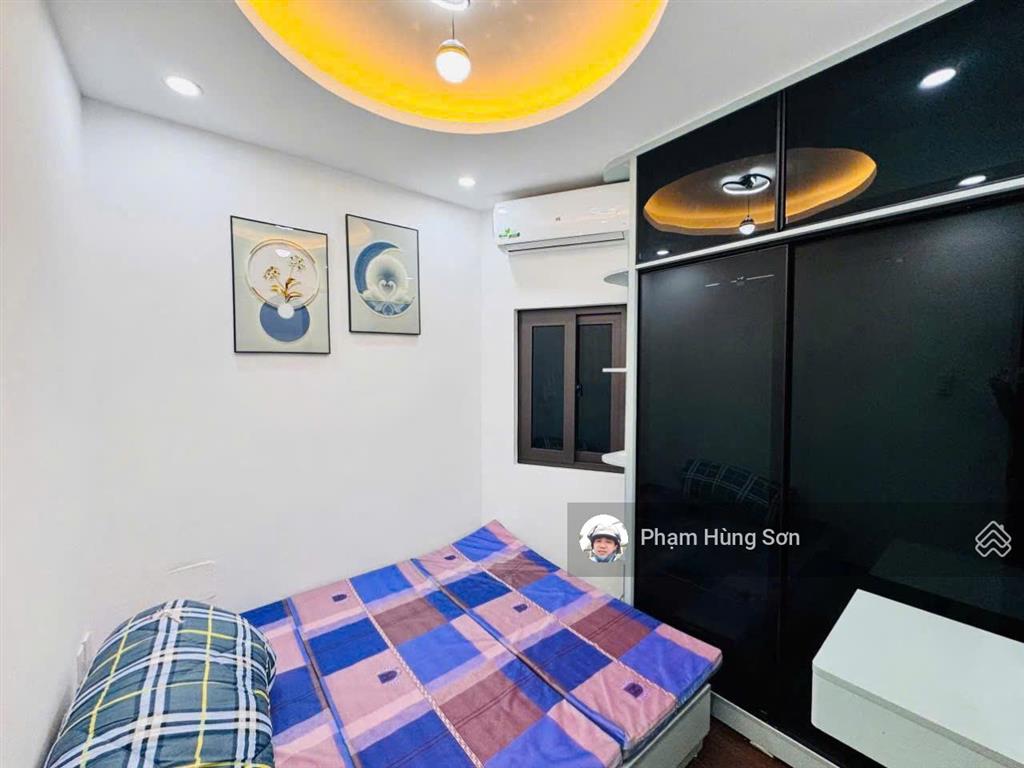 Bán nr đẹp, nhiều tiện ích, 3pn, 3wc, 15m2, 3,45 tỷ tại đê la thành, p kim liên, q.đống đa