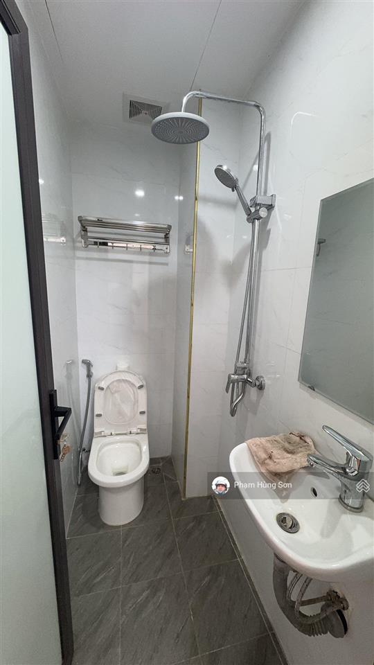 Nhà mới kính kong  ngõ nông gần phố  nhỏ xinh bay nhanh  tiện ích bạt ngàn
