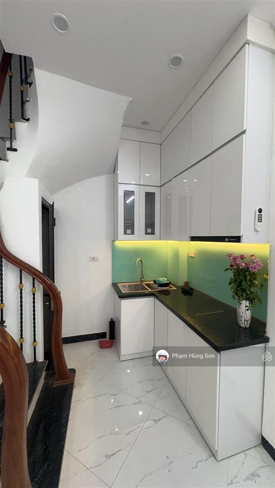 Nhà mới kính kong  ngõ nông gần phố  nhỏ xinh bay nhanh  tiện ích bạt ngàn