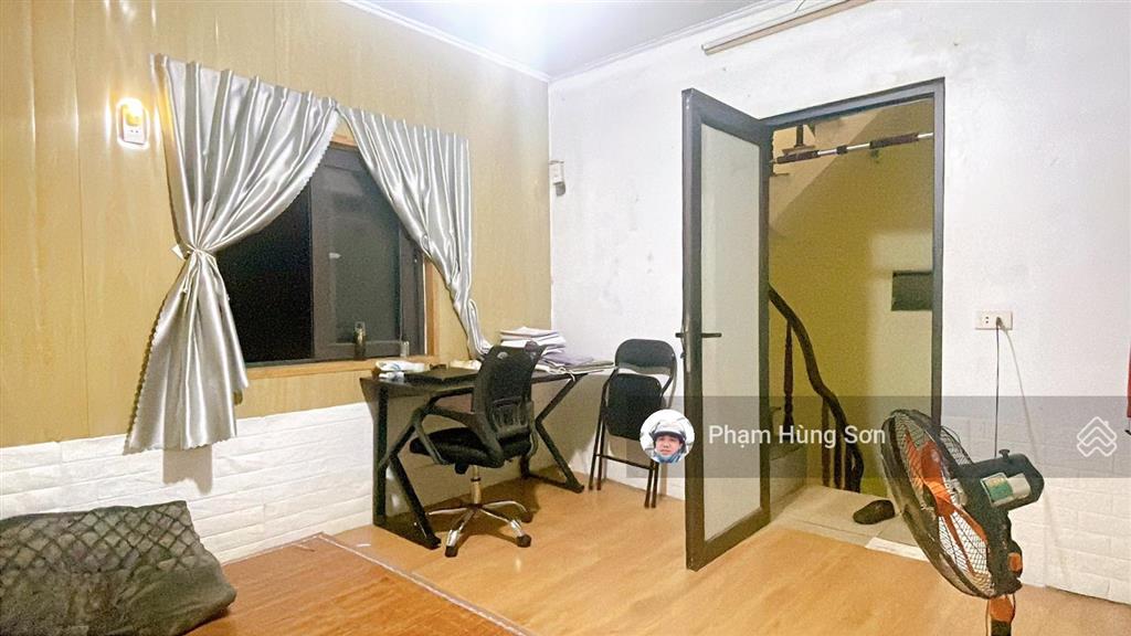Phân khúc hiếm  5 tầng chắc chắn  15m ô tô dừng đỗ  sổ đỏ đẹp
