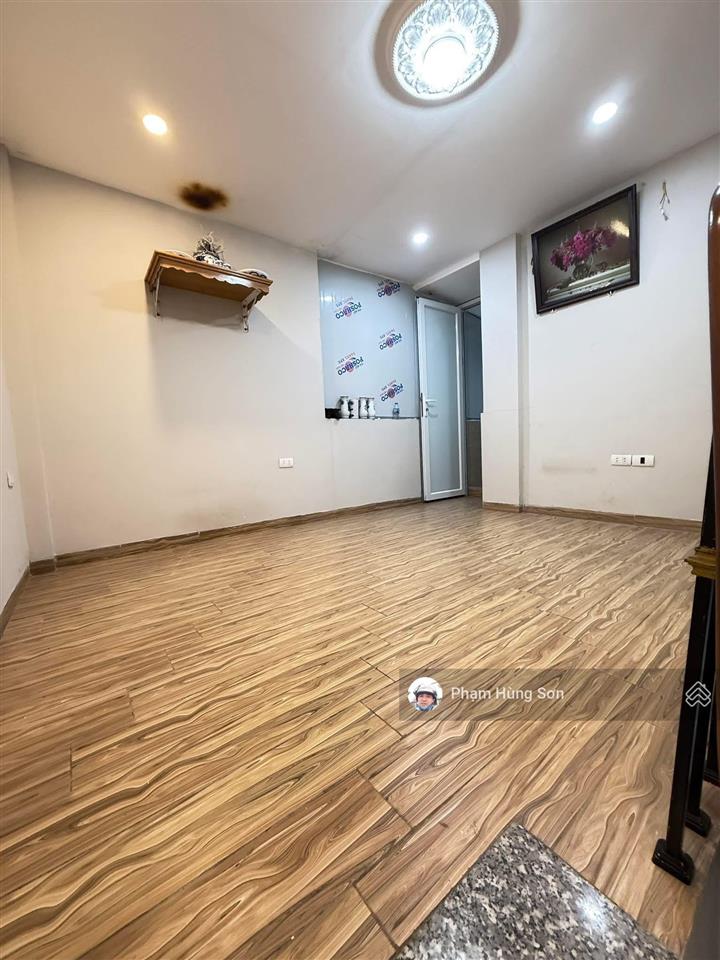Bán nhà riêng tại minh khai, 3,3 tỷ, 17m2 bao đẹp xuất sắc