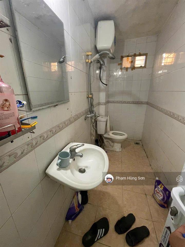 Bán nr đẹp xuất sắc tại giáp bát, 5,2 tỷ, 32m2, 4 tầng oto qua nhà, 10m oto tránh