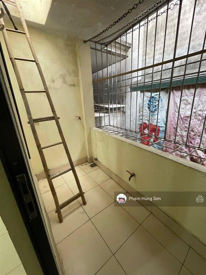 Trung tâm 2 bà  cách ô tô 10m  ngõ thoáng, thông  nhỏ tiền  đầy đủ công năng  bay nhanh
