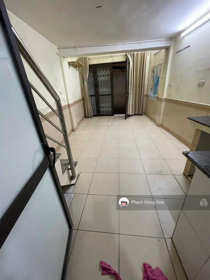 Trung tâm 2 bà  cách ô tô 10m  ngõ thoáng, thông  nhỏ tiền  đầy đủ công năng  bay nhanh