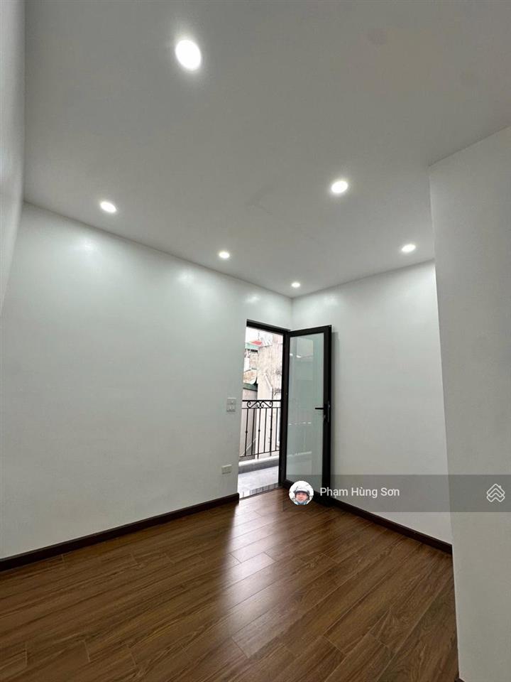 Bán nr phố tôn đức thắng, 5,2 tỷ, 33m2, bao đẹp, 3pn, 3wc