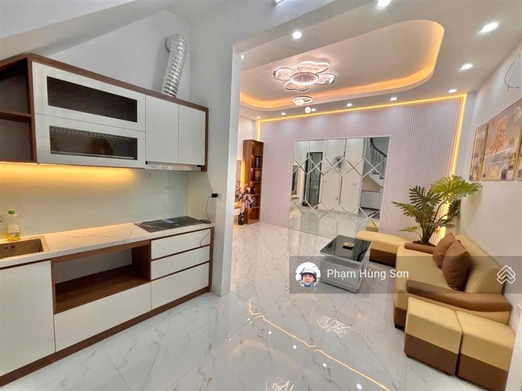 Bán nhà riêng tại dốc thọ lão, 8,6 tỷ, 32m2, nhiều tiện ích, giá ưu đãi đẹp