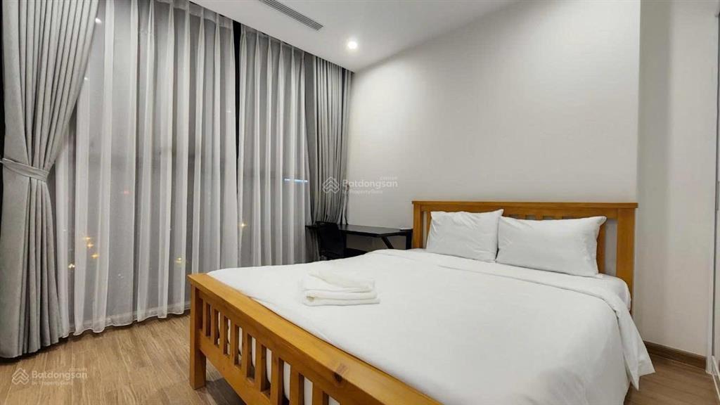 Tôi cần bán ch đang ở 85m2, 3pn, 2wc tại florence, full đồ đẹp. anh chị quan tâm  0975 226 ***