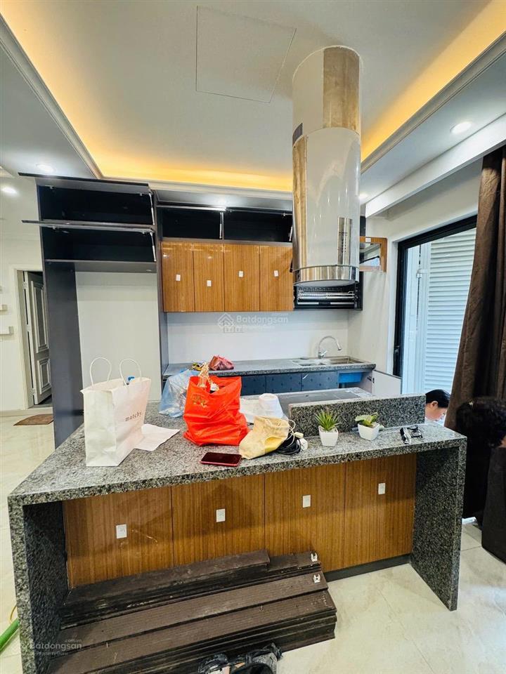 Cần chuyển nhượng gấp căn hộ 111m², 3pn, 2wc tòa ct3  2 kđt mễ trì hạ 2. 0975 226 ***