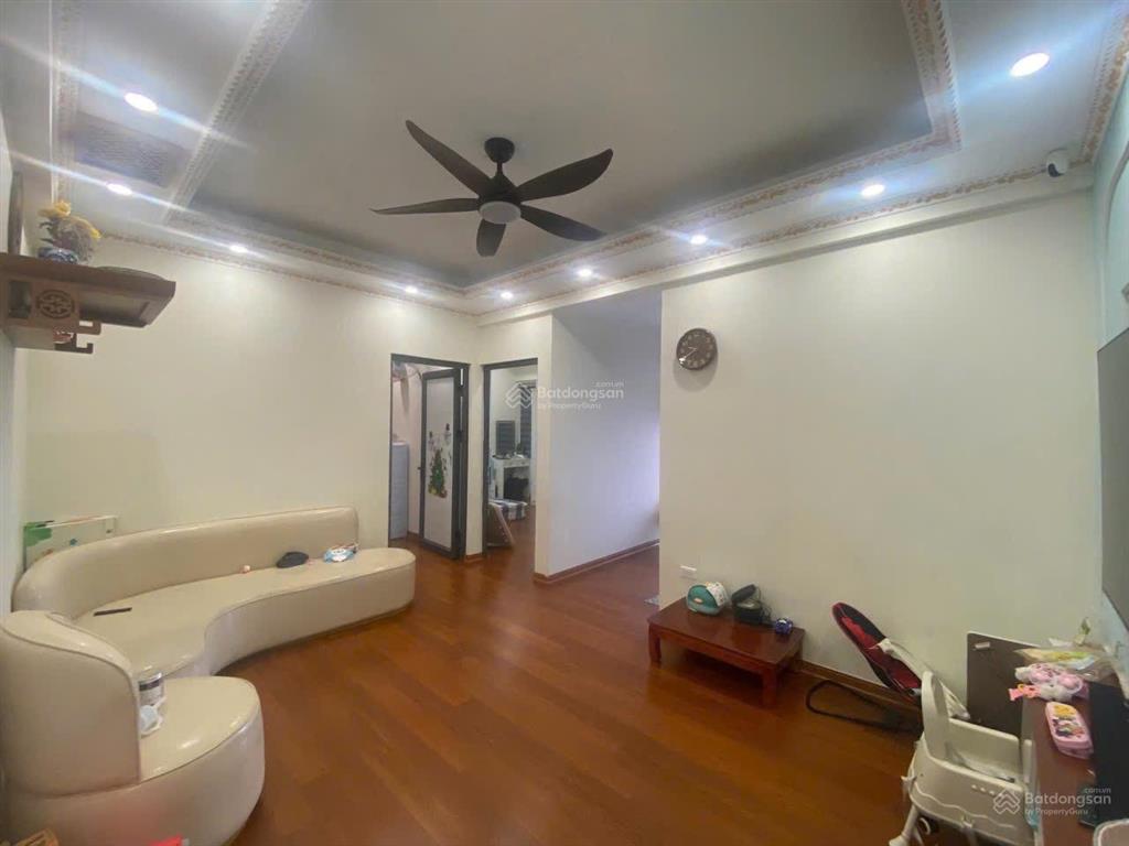 Chính chủ bán gấp căn hộ 63m2 toà ct1  1 mễ trì hạ, nhà như hình.  0975 226 ***