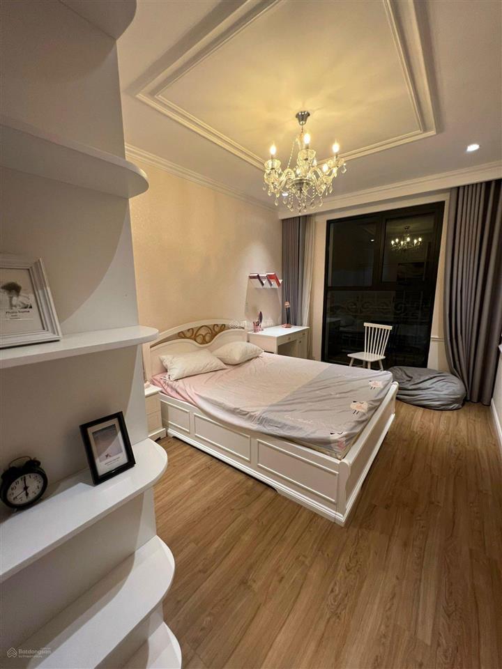 Cần bán gấp căn hộ 81m2 giá tốt tại ct8 the emerald đình thôn.  0975 226 ***