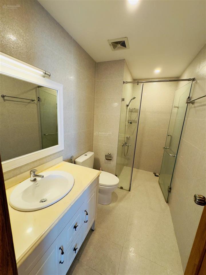 Cắt lỗ sâu, giá siêu tốt, bán gấp căn hộ 81m2 chuẩn giá 5,9 tỷ, view svđ mỹ đình,  0975 226 ***