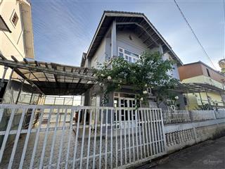 Biệt thự vạn hạnh thoáng. giá chỉ bằng lô đất