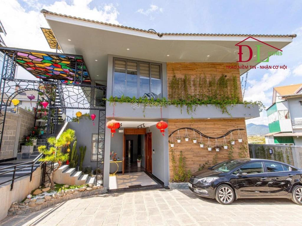 Bán biệt thự sân vườn đà lạt. diện tích lớn, giá mềm 18,5 tỷ