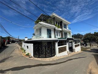 Bán căn biệt thự 2 mặt hẻm thoáng, ưu thế gần đỉnh langbian, đi vào trung tâm chỉ 5 phút