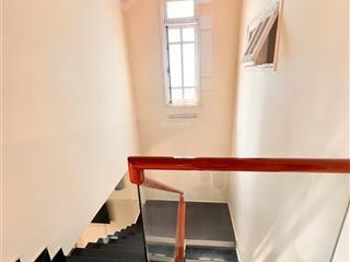 Bán căn nhà tại trần quý cáp 110m2, đường nhựa ô tô tận nhà, giá 6 tỷ 990tr