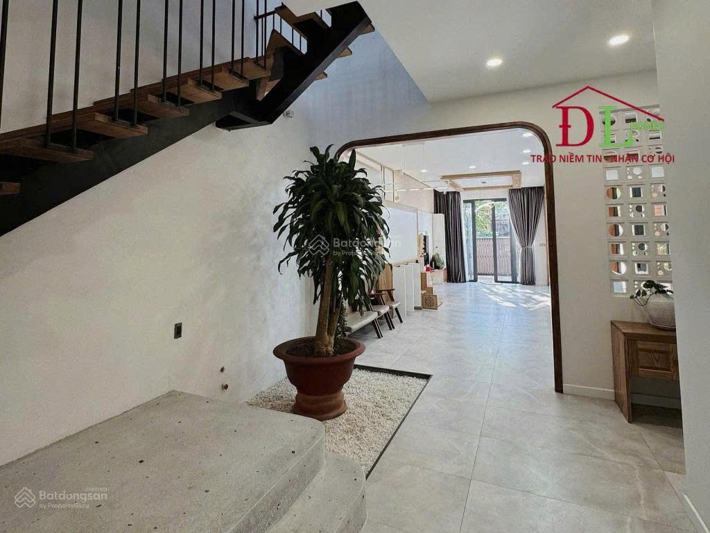 Căn villa bình yên với cảnh sắc nhẹ nhàng tại thi sách