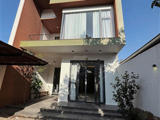 Bán căn villa mặt tiền đường thi sách, một trong những cung đường đáng sống và hiền hòa tại đà lạt.