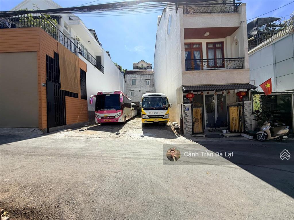 Lô đất ngay trung tâm đường phan đình phùng. xe cây 32 chỗ vào tận nơi