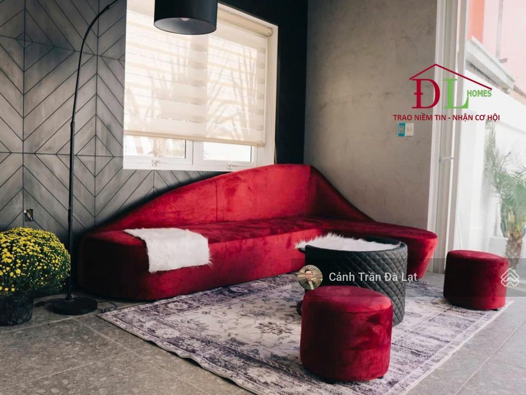 Biệt thự có hồ bơi, 5 phòng ngủ tại nam hồ. có thể vận hành ngay