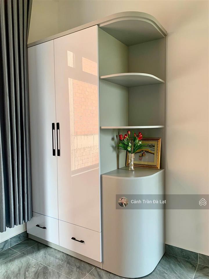 Villa mới vào vận hành ngay, với 272m có 5 phòng ngủ. lượng khách có sẵn khá đều.