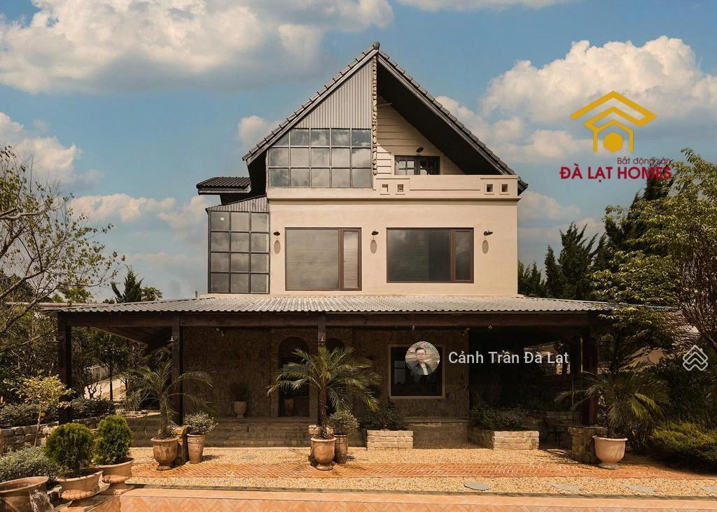Villa mặt tiền hoàng hoa thám, sở hữu thế thoải dốc, view giá trị.